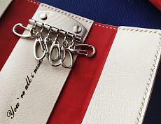 Ключница из натуральной кожи (красный/белый)