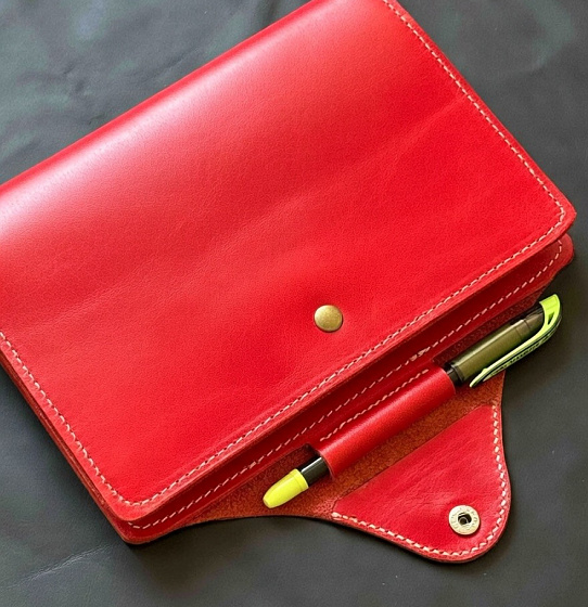 Обложка для ежедневника А6 (красная)