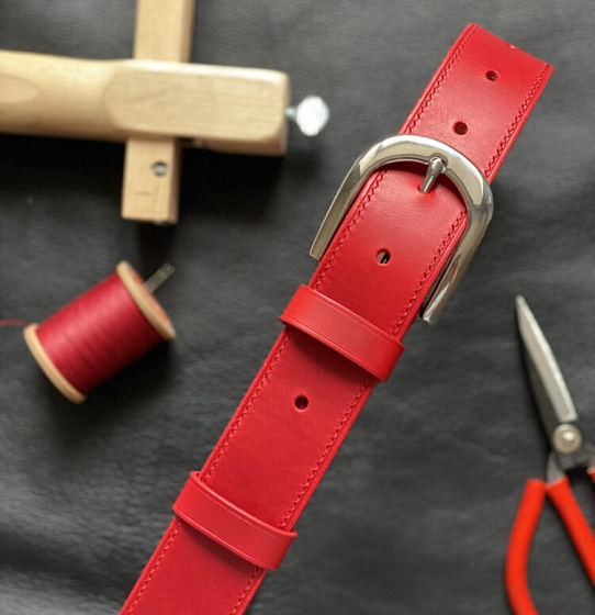 Ремень “FuryRed” из натуральной кожи