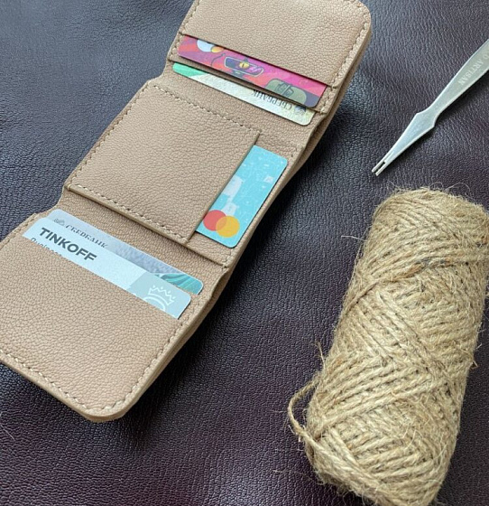 Кошелек «Трифолд» (беж.)