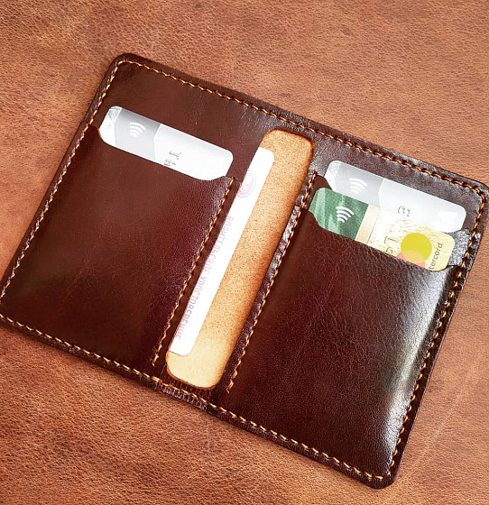  Классический кардхолдер "Книжка" (тёмно-кор)